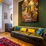 Yid Lux Suite Bolognese