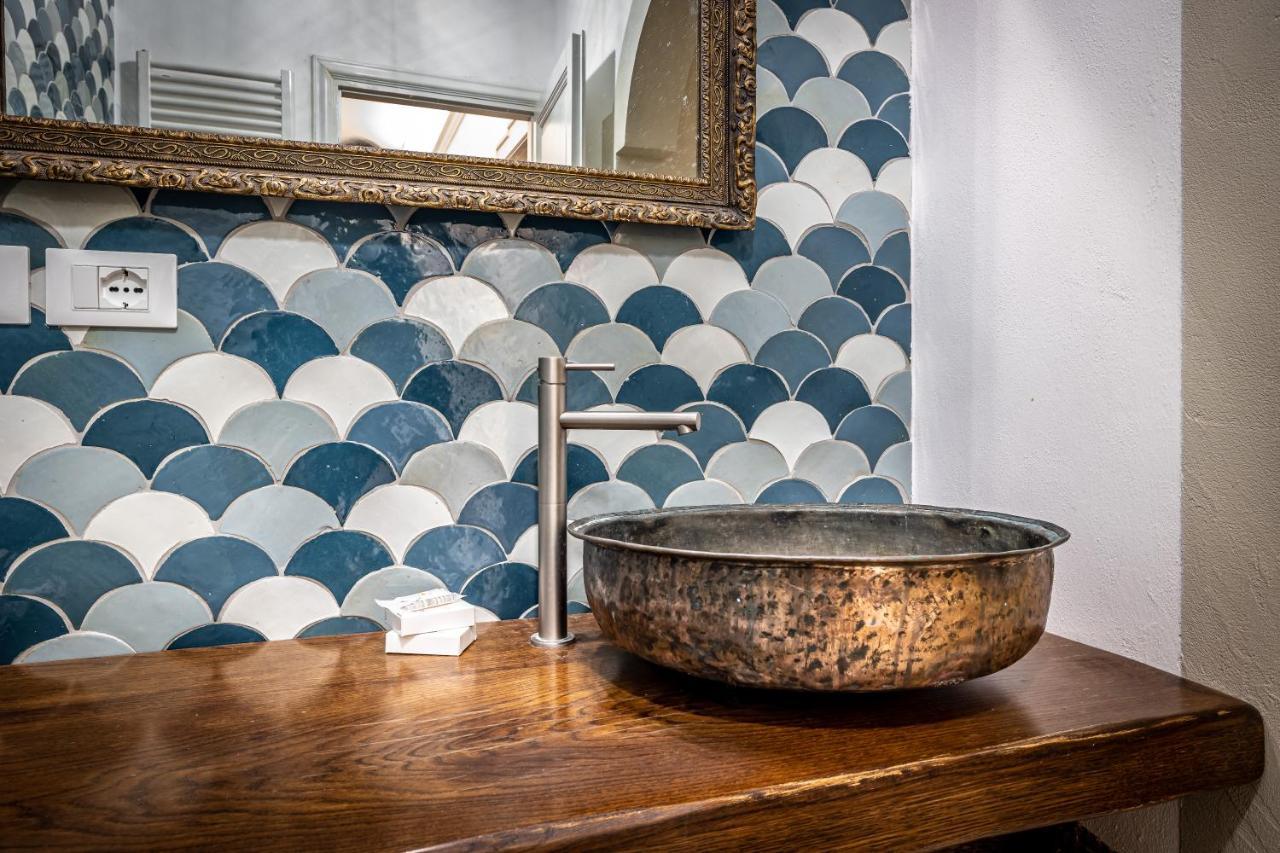Yid Lux Bolognese Apartment